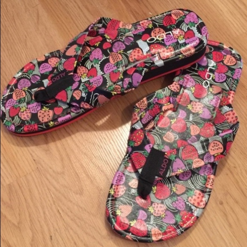 Aldo Strawberry Flipflops